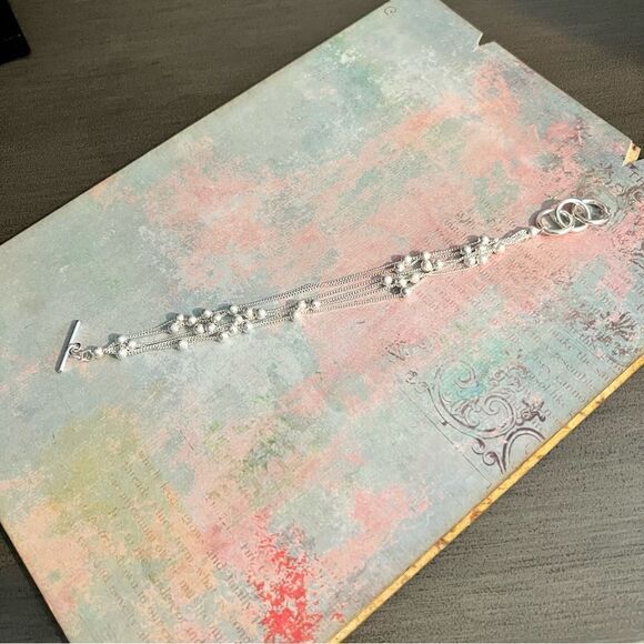 Danity Silver beaded/Chain Bracelet with Toggle Closure - Picture 4 of 4